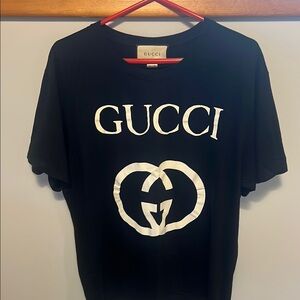 Gucci Black and White Label Detail